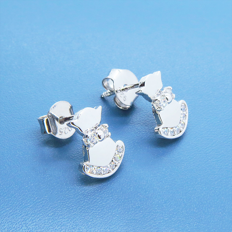 Silver 925, small and cute cat silhouette motif stud earrings, cubic zirconia, one point, post earrings, Handmade, Accessories (for women), Earrings, Earrings