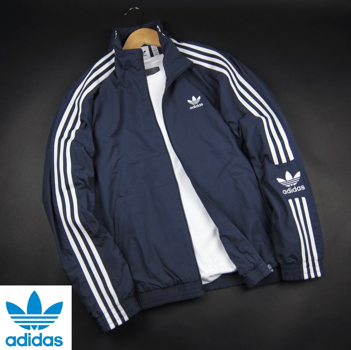 adidasの値段と価格推移は?|157,596件の売買情報を集計したadidasの ...
