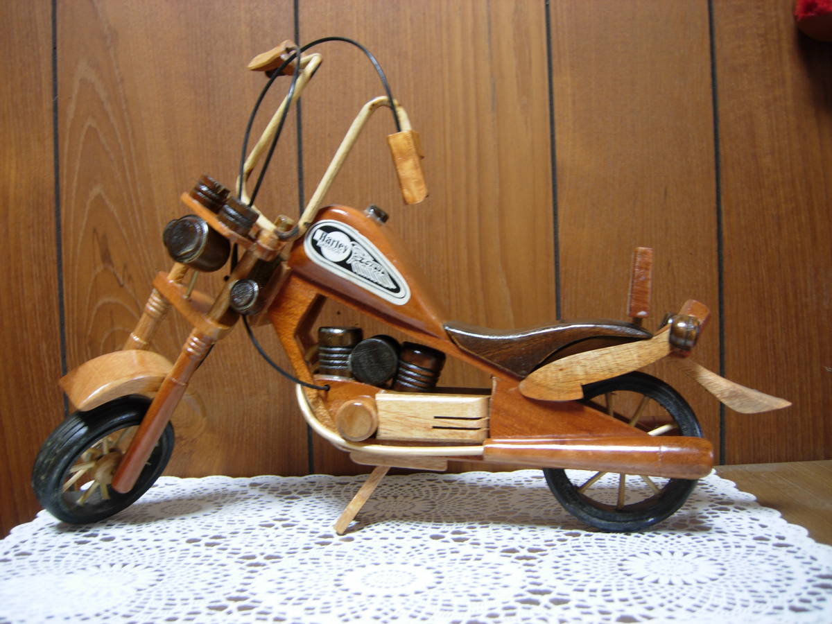دراجة هارلي الخشبية البالية المصنوعة يدويًا من الداخل 1, العناصر اليدوية, الداخلية, بضائع متنوعة, زخرفة, هدف