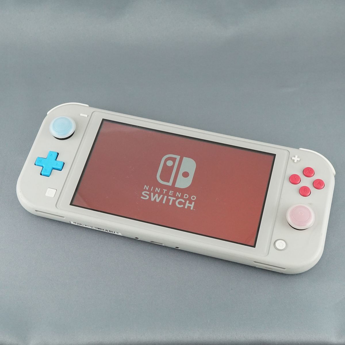 任天堂 Nintendo Switch Lite ザシアン・ザマゼンタ オークション比較 
