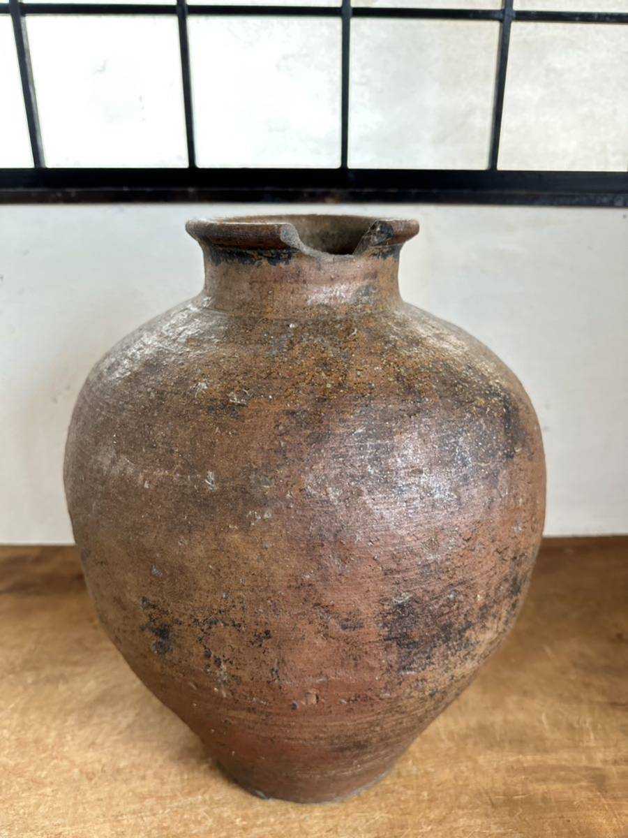 究極の古美術品◇蔵から凄い雰囲気のある古い小壺が出て来た!陶器、花