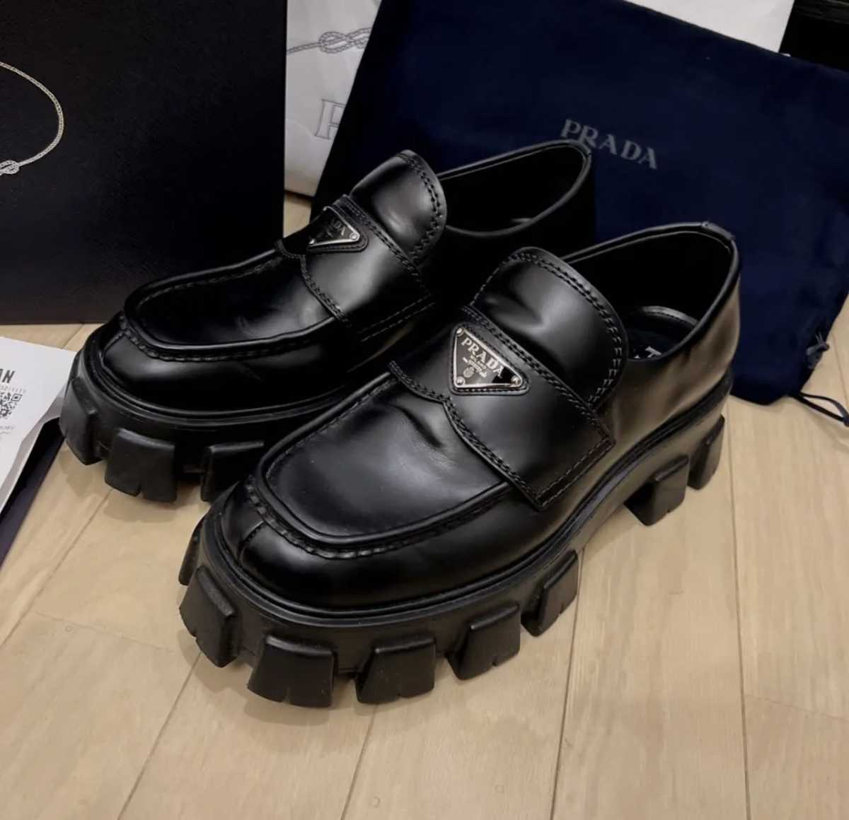 PRADA プラダ ロゴプレート モノリス ローファー7.5 靴 ブーツ 靴