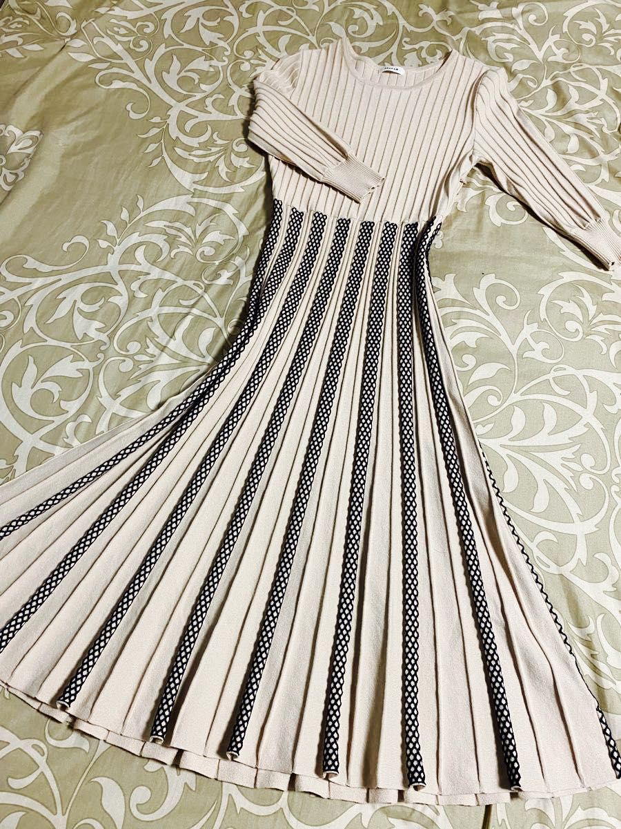 第一ネット 新品、未使用 herlipto Normandie Knit Dress Mサイズ
