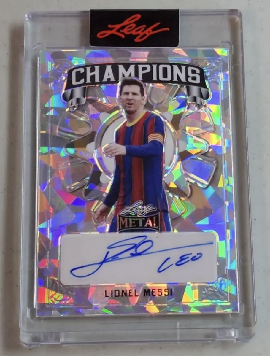 人気No.1】 2022 Cristiano Ronaldo Leaf Metal Soccer NATIONAL PRIDE