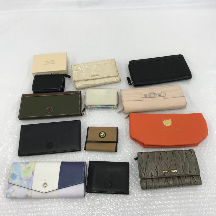 ヤフオク! -「luria 4°c 財布」の落札相場・落札価格