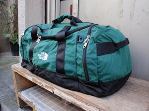  North Face green color . Boston bag 