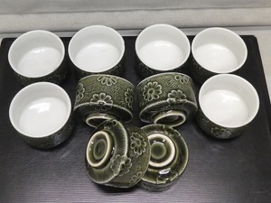 ●昭和レトロ 湯呑 10客 茶器 湯飲み 茶碗 来客用 緑釉 当時物 食堂 旅館●