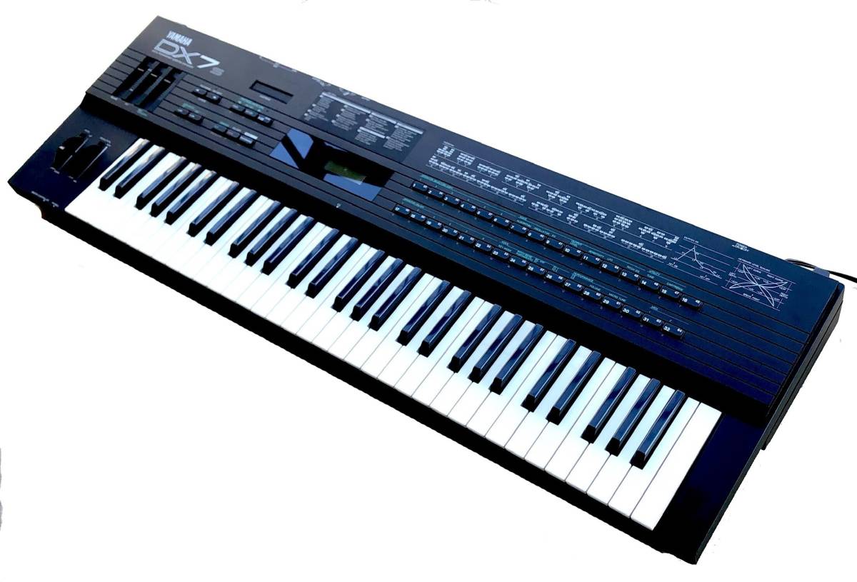 ソルボワ YAMAHA ヤマハ DX7S シンセサイザー 通電確認済み 動作未確認