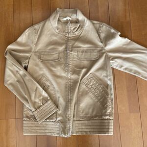  HusHush lady's blouson M size 