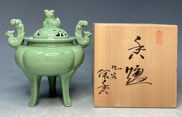 ヤフオク! -「青磁獅子香炉」の落札相場・落札価格