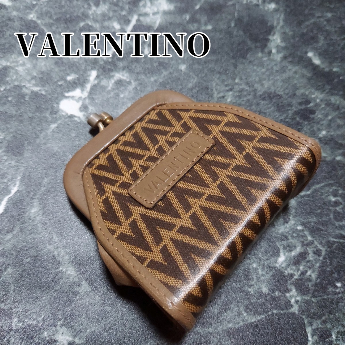 VALENTINO 小銭入れの値段と価格推移は？｜13件の売買データから