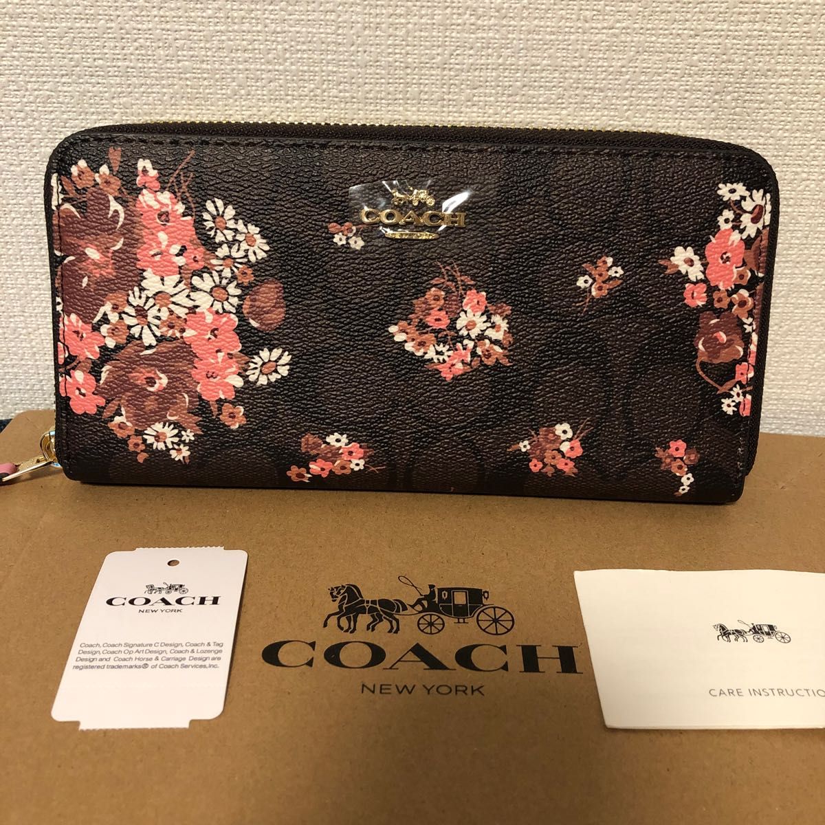 開店記念セール！】【開店記念セール！】☘️COACHシグネチャー