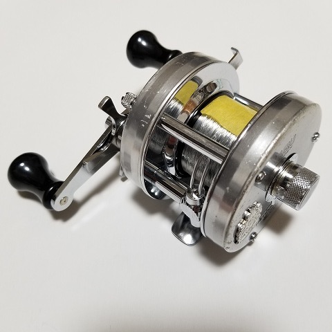 ◎アブアンバサダー 4500C ベイトリール シルバー ドラグサウンド付き