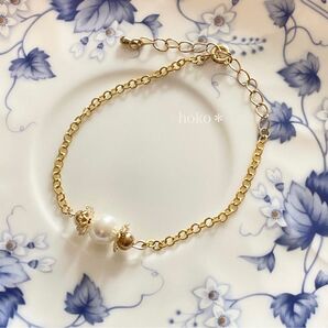 0042 ホワイトパール キャンディモチーフ ゴールド ブレスレット シンプル 上品