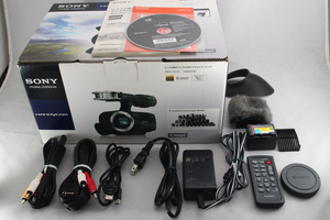 3743- ソニー SONY レンズ交換式デジタルHDビデオカメラレコーダー NEX-VG20 ボディ 超美品