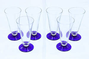 ガラスグラス　6客セット　底が青　直径7㎝×高さ14㎝　食器　コップ　中古品