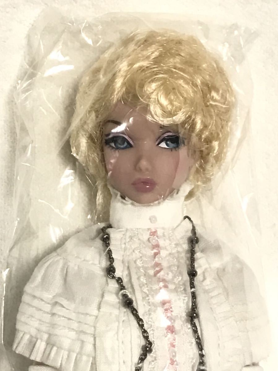 ミサキドール レッド・ラビット その他 卸売り alqoud-enterprise.com