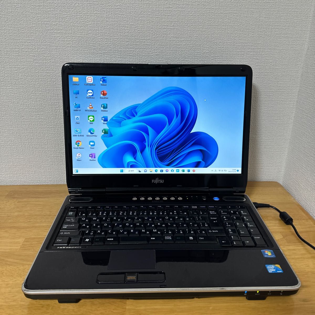 FUJITSU 富士通 LIFEBOOK AH50/X ノートパソコン ノートパソコン