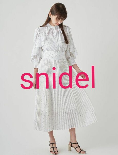 snidel　Sustainableラッフルプリーツワンピース　ドット　1