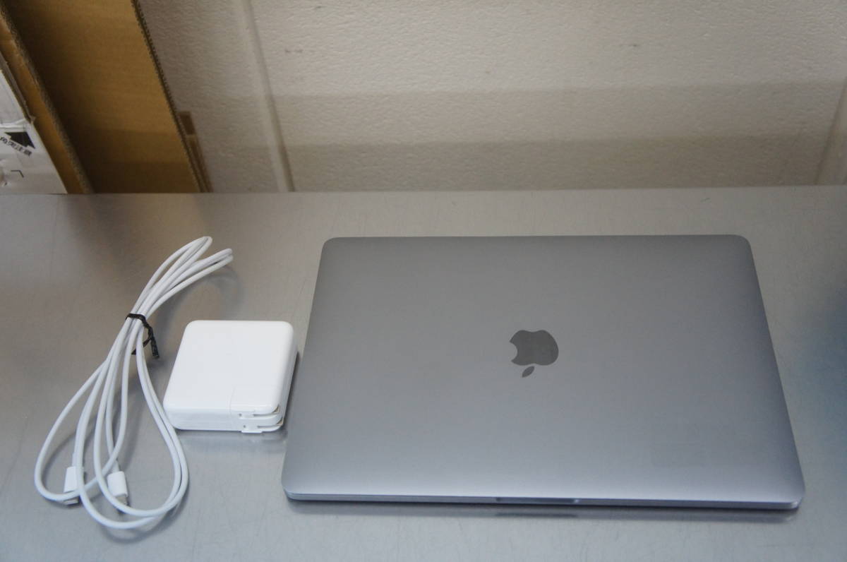 Apple MacBook Pro Retinaディスプレイ 2000/13.3 MLL42J/A [スペース 