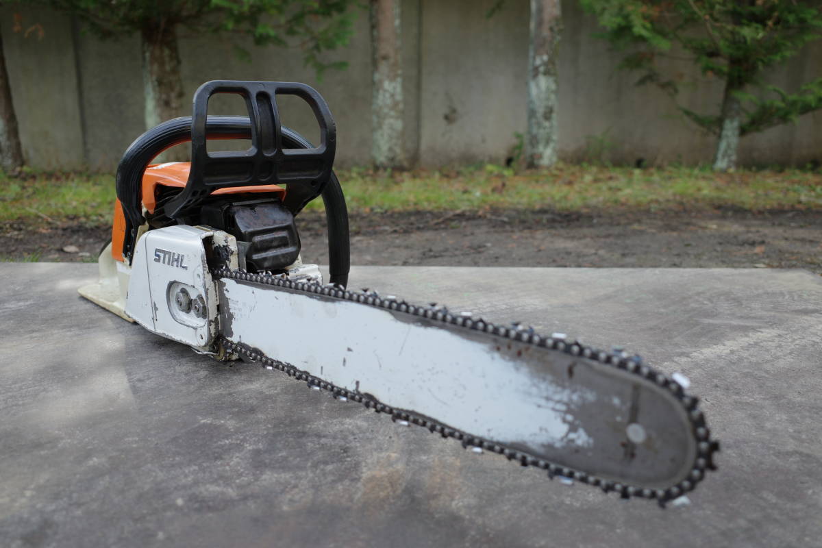 日本最大のブランド スチール(STIHL)チェーンソー MS260C-B その他