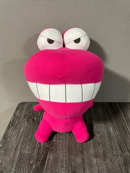 クレヨンしんちゃん 特大ぬいぐるみ