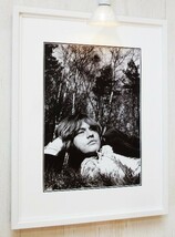 ブライアン・ジョーンズ/アート ピクチャー 額装/1969/Brian Jones/Rolling Stones/ローリング・ストーンズ/Paint It Black/モノクロ写真_画像2