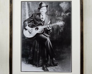  Robert * Johnson /pa yellowtail City * photo / art pik tea frame /Robert Johnson/ Crossroad /Cross Road/ blues legend / monochrome photograph 