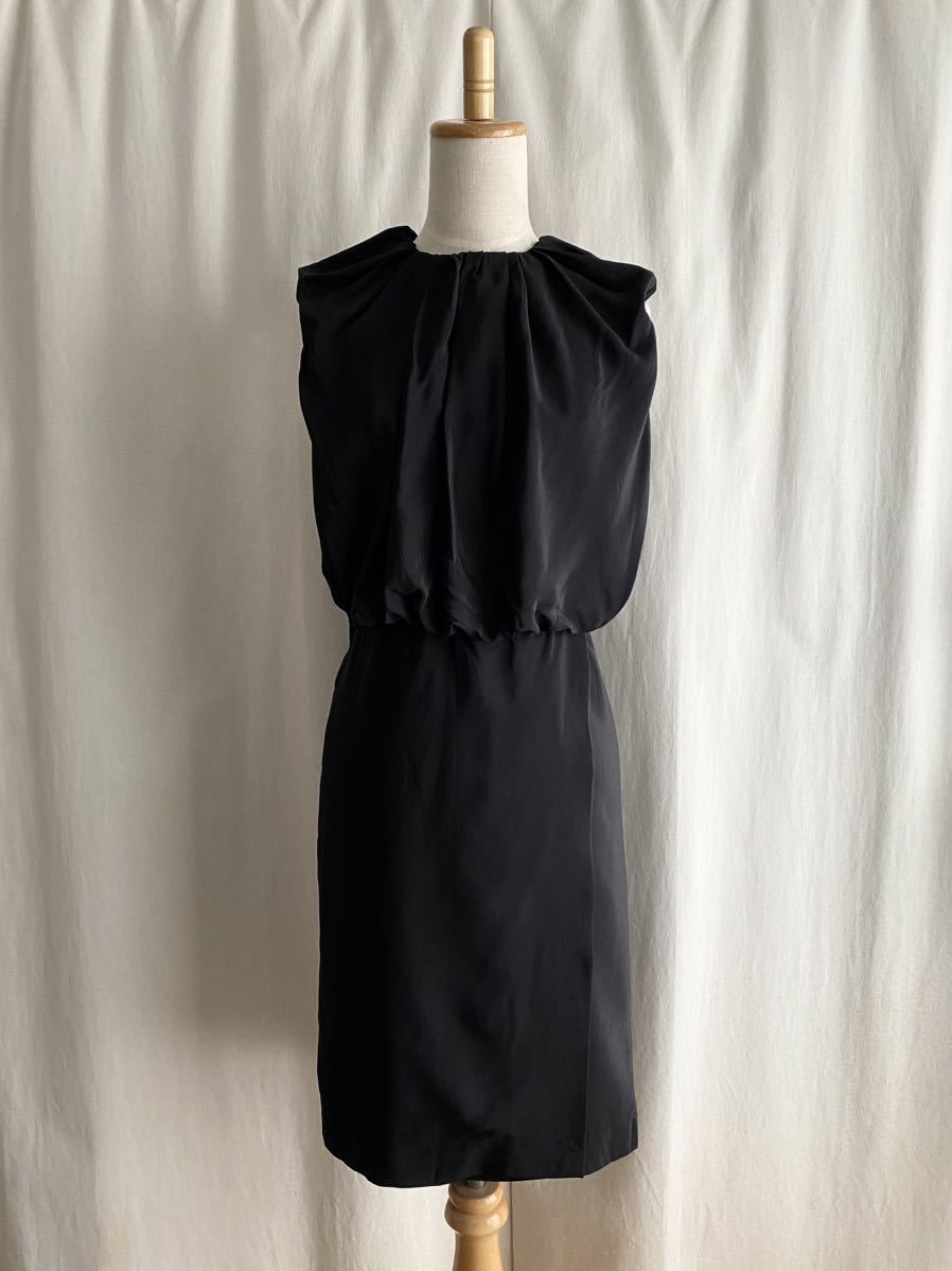 ヤフオク! - ワンピース(女性用 マルニ)の中古品・新品・古着一覧
