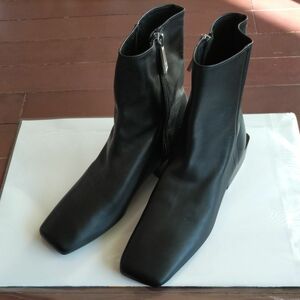 ZARAショートブーツ新品未使用size37