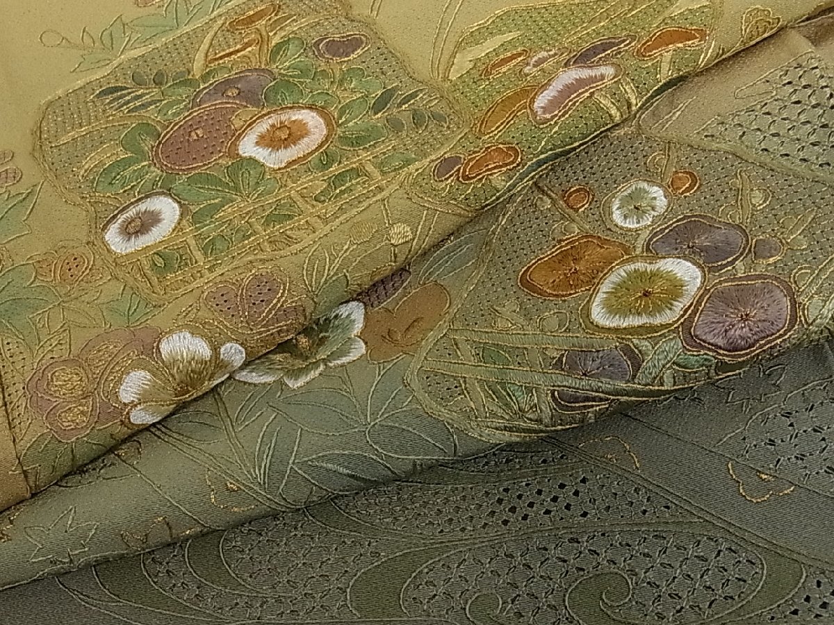 訪問着 スワトウ刺繍の値段と価格推移は?|421件の売買情報を集計した ...