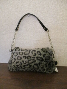 Ehyphen world gallery gray Leopard pattern pouch (USED)110917