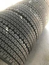 かすかにイボあり！引取可能！6本　バリ山　ブリヂストン　BS　W900　265/70R19.5　約18ｍｍ　スタッドレス　265/70/19.5_画像2