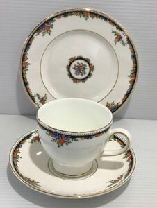 即決◆ウェッジウッド WEDGWOOD カップ&ソーサー &プレート17.8cm 1983年　廃盤品　（ 2)