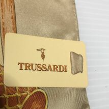 新品◆ TRU SSARDI（トラサルディ） silk 100%スカーフ_画像8