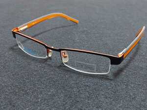 新品　i-D Tokyo　メガネ　眼鏡　高級感　上品　ハーフリム　黒ぶち　オレンジ　バネ丁番