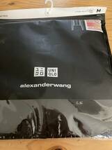 新品送料無料♪ユニクロalexanderwang ヒートテックリブクルーネックT長袖WOMEN Mサイズ発熱保温吸湿放湿保温抗菌防臭ストレッチ形状保持_画像1