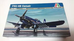 未組立　イタレリ　ITALERI　プラモデル　F4U-4B　Corsair コルセア軍用機　アメリカ海軍