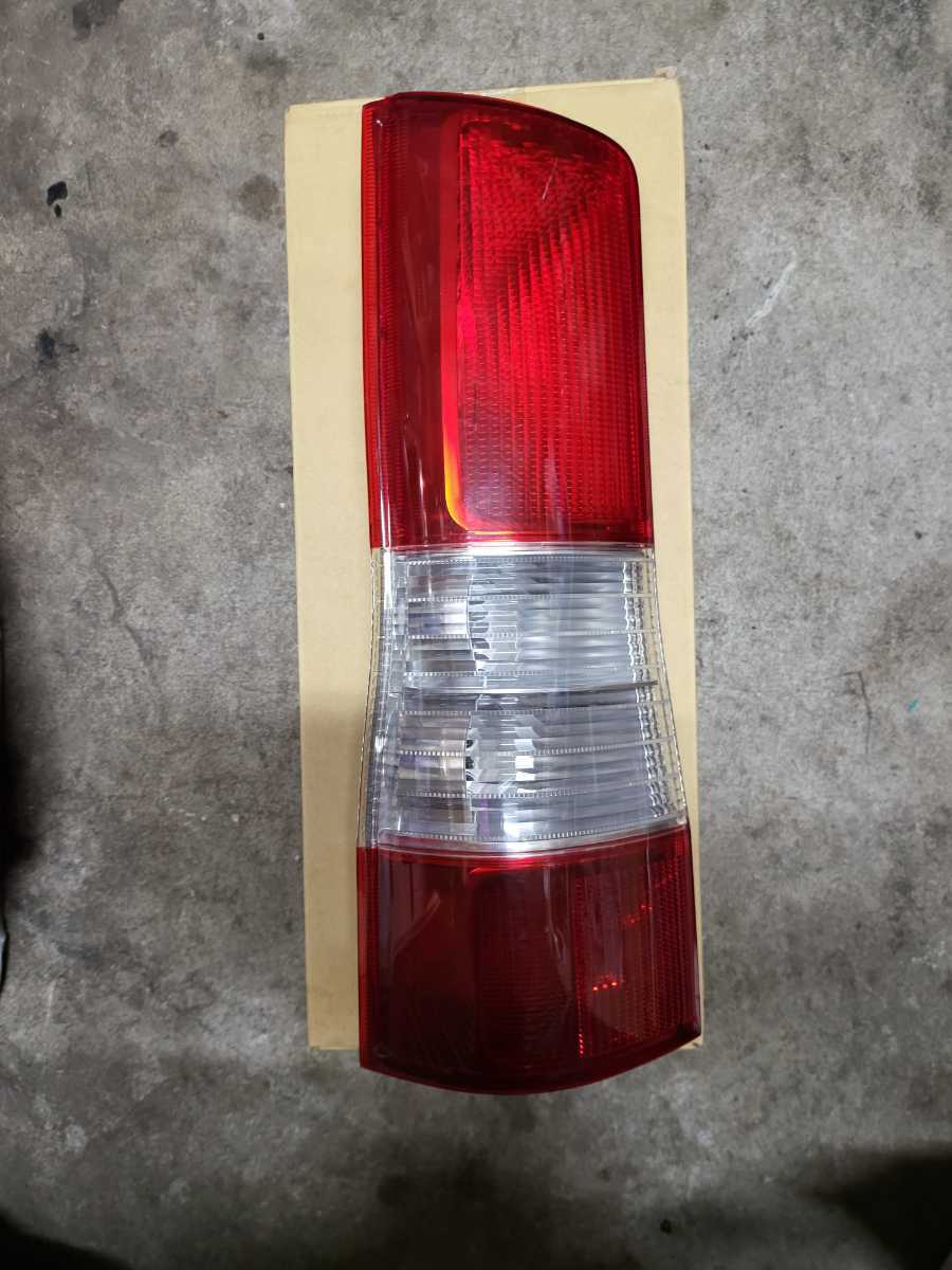 ヤフオク! -「左テールランプユニット」(テールライト) (トヨタ用)の ...