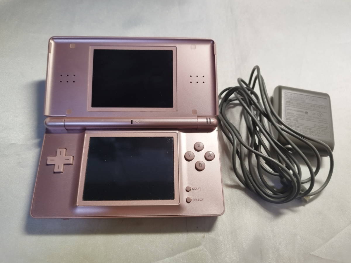 ニンテンドーDS  Lite 本体  メタリックロゼ  中古品　ソフト付