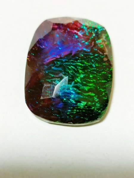 であり 化石宝石『アンモライト』虹色に煌めく『オパール』マクラメ 