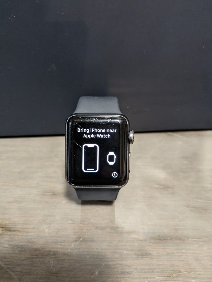 激安通販販売 Apple watch series3 42mm 第3世代 本体+バンド 充電器