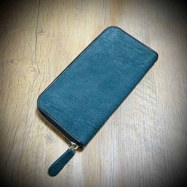 ヤフオク! -「鮫革 財布」の落札相場・落札価格
