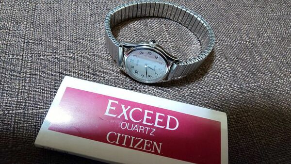 【美品】シチズンエクシード レディース 高級ライン 年差クォーツ 先月新品電池交換済み CITIZEN EXCEED 美品 稼働