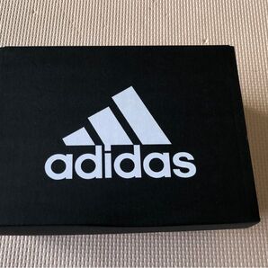 adidas シューズ空箱(小)