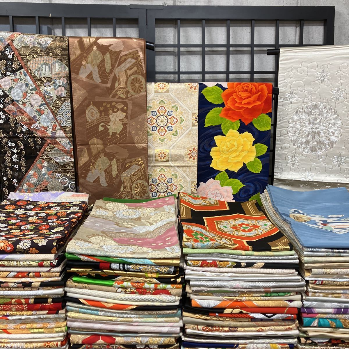 競売 袋帯 正絹 スワトウ刺繍 ゴールド 金粉 刺繍 未使用 着物