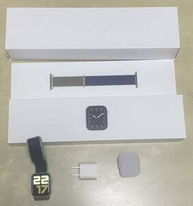 【美品】Apple Watch series5 アップルウォッチ5 40mm GPSモデル A2092 シルバーのアルミニウム製