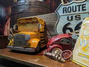 Art hand Auction Altes amerikanisches Schulbus-Wandregal, Multi-Rack 2. Rotator-Rack, dekoratives Regal #CD&DVD-Halter #Route 66 #Texas, Handgefertigte Artikel, Innere, Verschiedene Waren, Andere