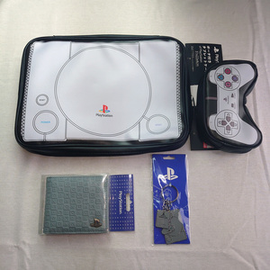Play Station　ライセンスグッズ3点　財布　キーチェーン　タブレットケース　Licensed Authentic Goods Wallet Keychain Tablet pouch