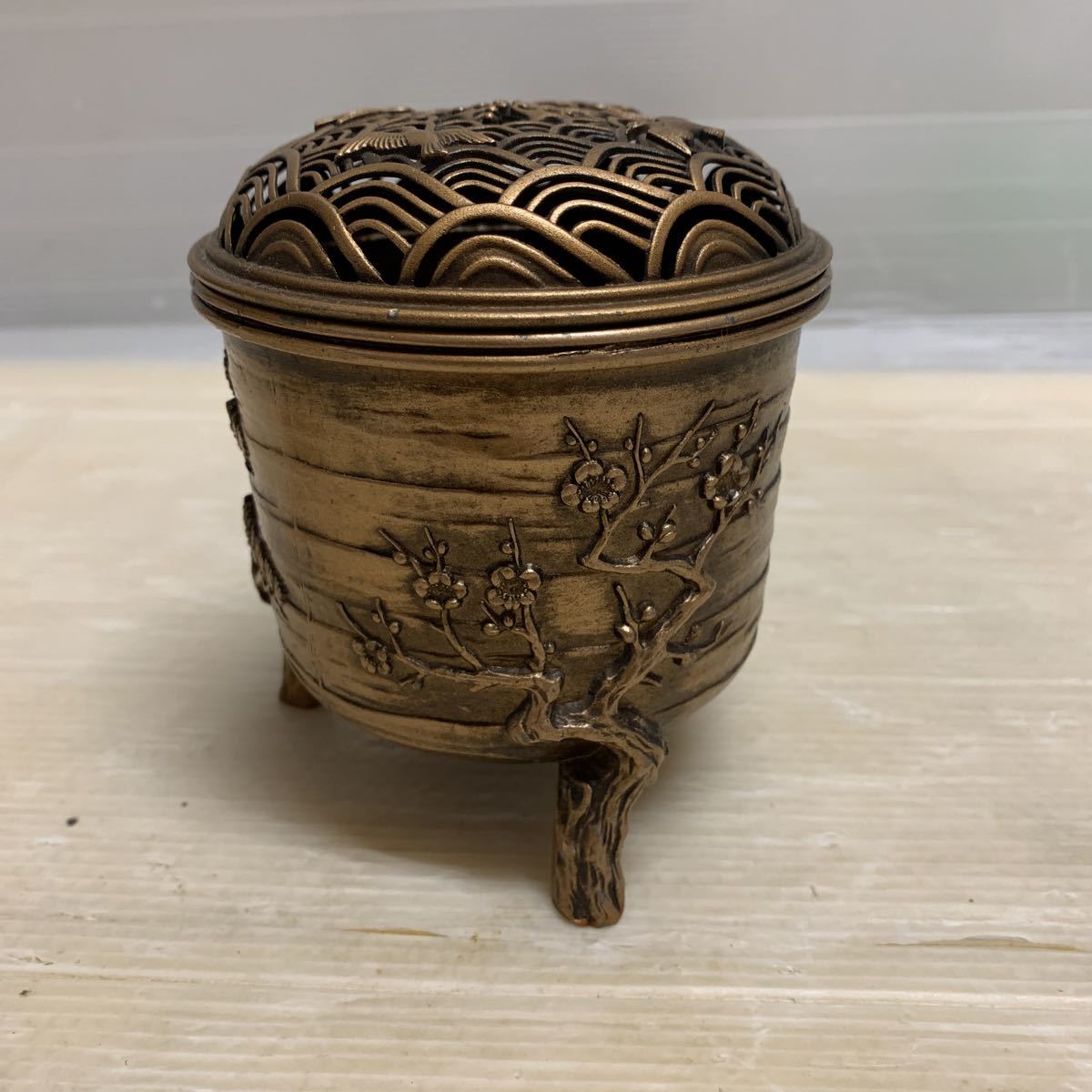 ヤフオク! -「香炉 松竹梅」の落札相場・落札価格